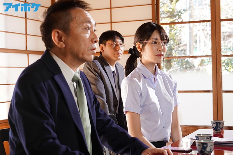 Anh trưởng phòng may mắn được em nhân viên nứng lồn gạ địt lìn Karen Kaede